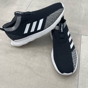 Adidas men's shoe size 9